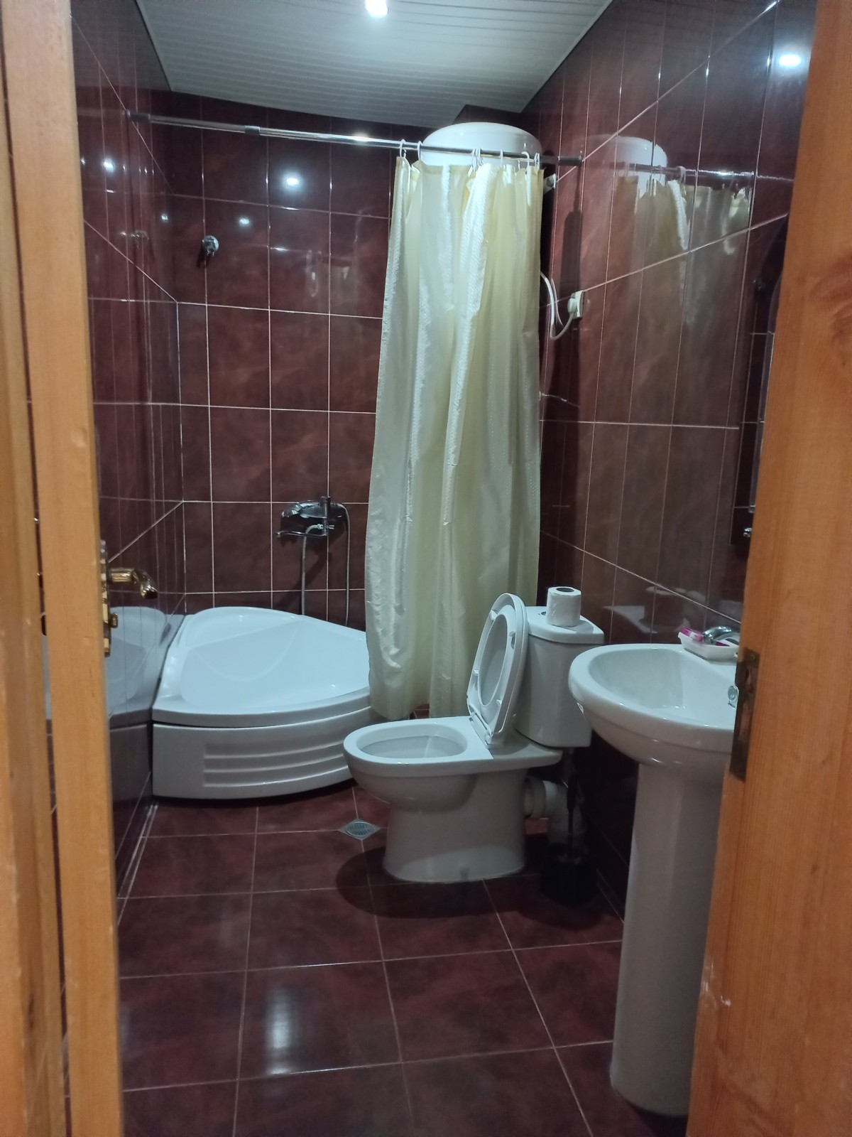 20220721_181959 Hotel for sale