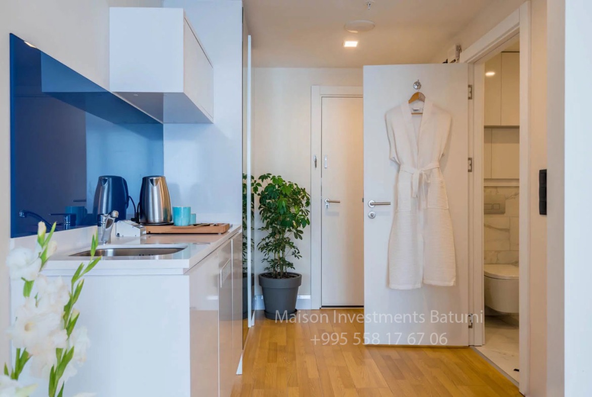Floor for sale in Orbi City D block