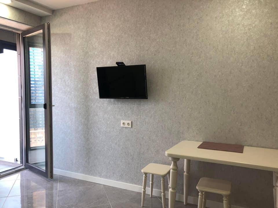 Studio in Alliance Palace, glassed balcony
