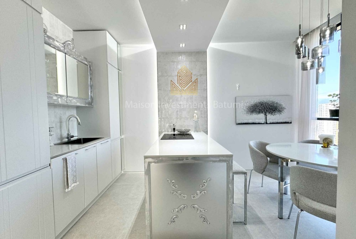 Luxury 2+1 for sale in Intourist Residence