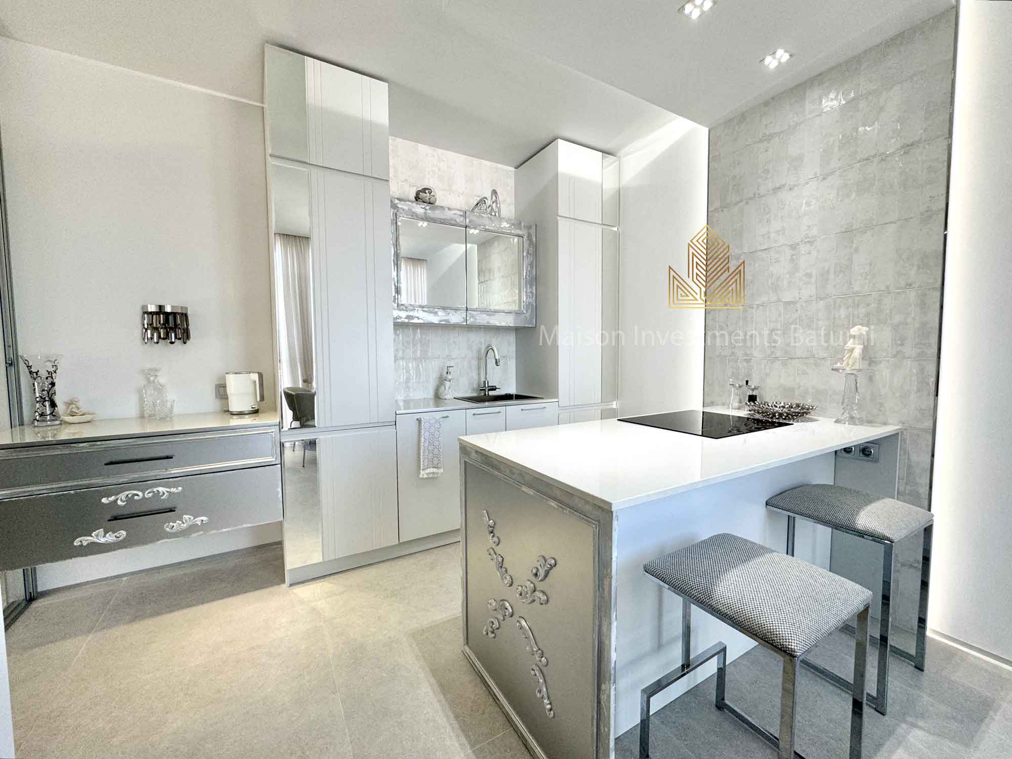 Luxury 2+1 for sale in Intourist Residence