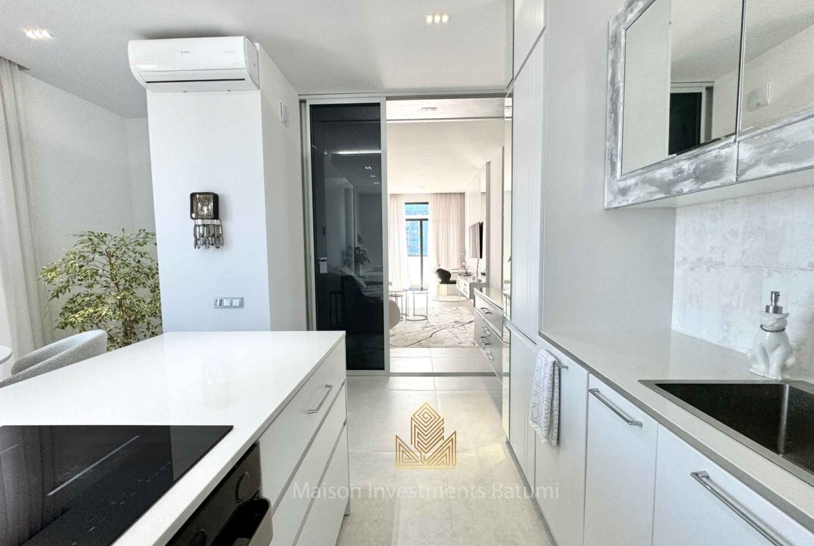 Luxury 2+1 for sale in Intourist Residence