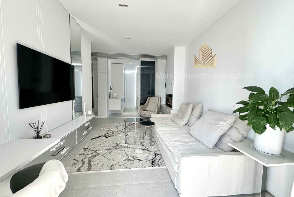 Luxury 2+1 for sale in Intourist Residence