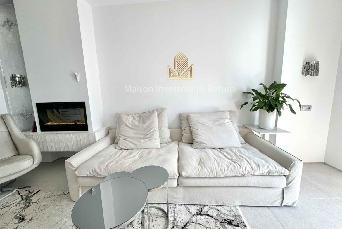 Luxury 2+1 for sale in Intourist Residence