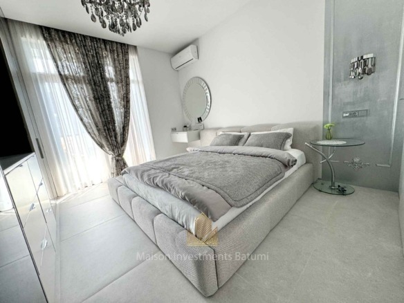 Luxury 2+1 for sale in Intourist Residence
