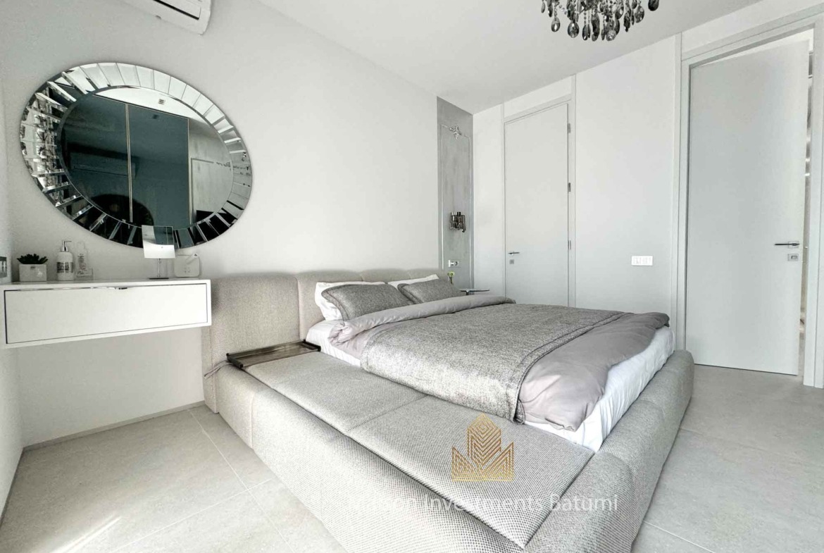 Luxury 2+1 for sale in Intourist Residence