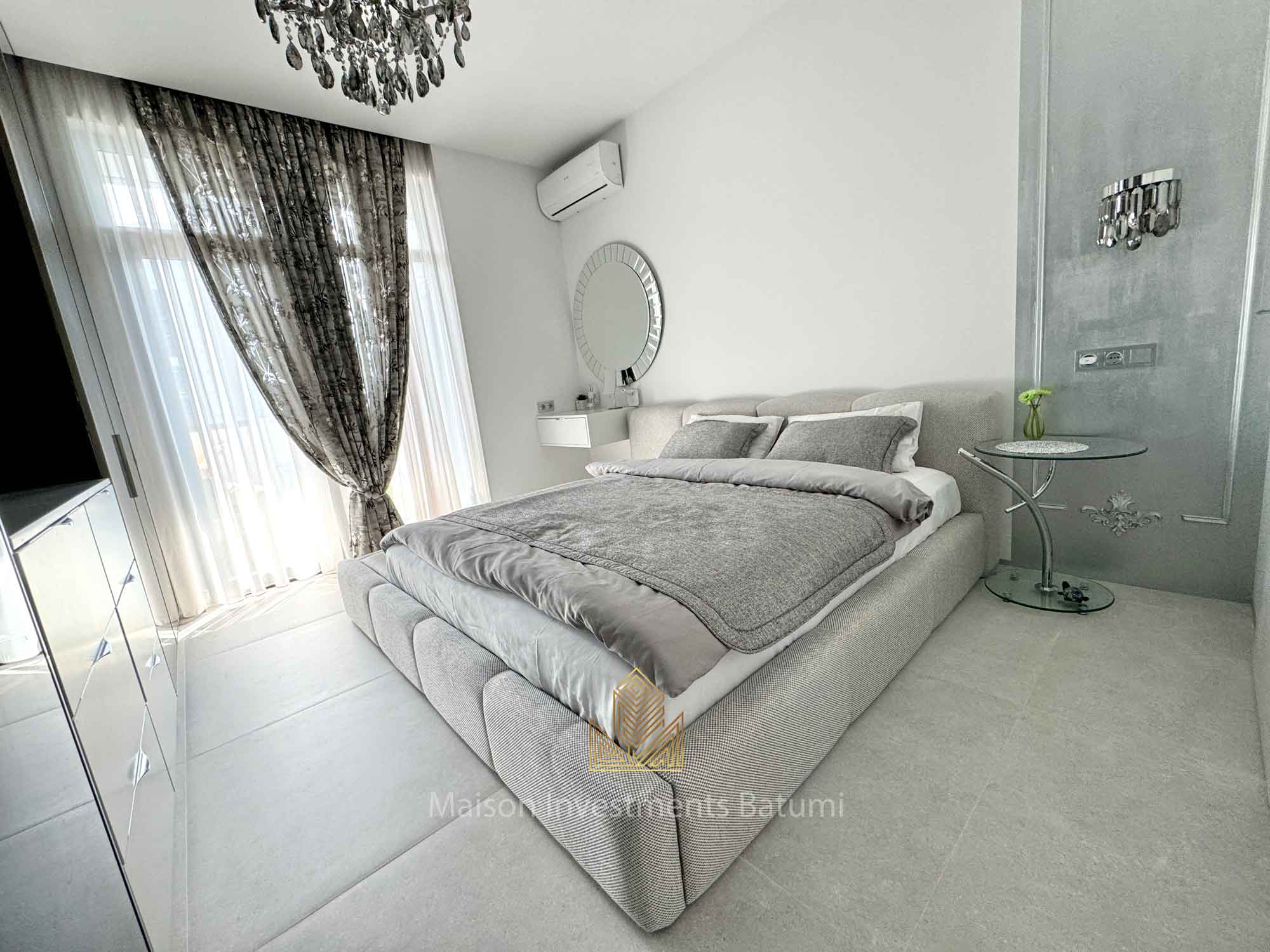 Luxury 2+1 for sale in Intourist Residence