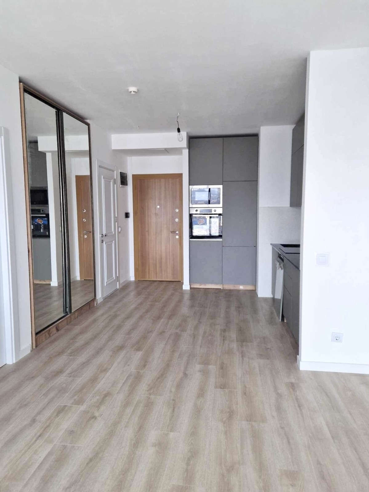 Two room apartment for sale in Porta tower