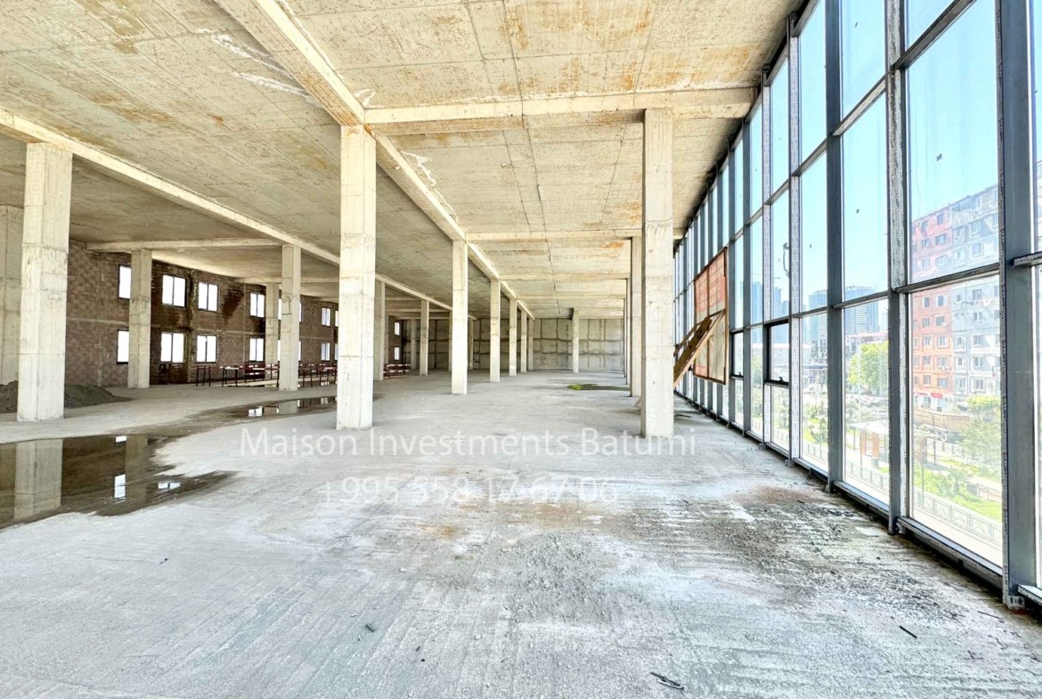 Free use commercial property in Batumi