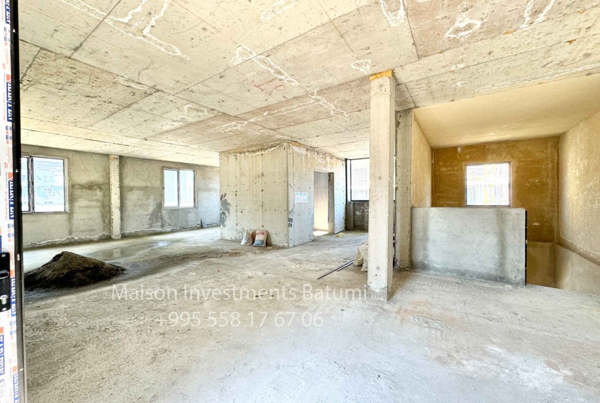Free use commercial property in Batumi