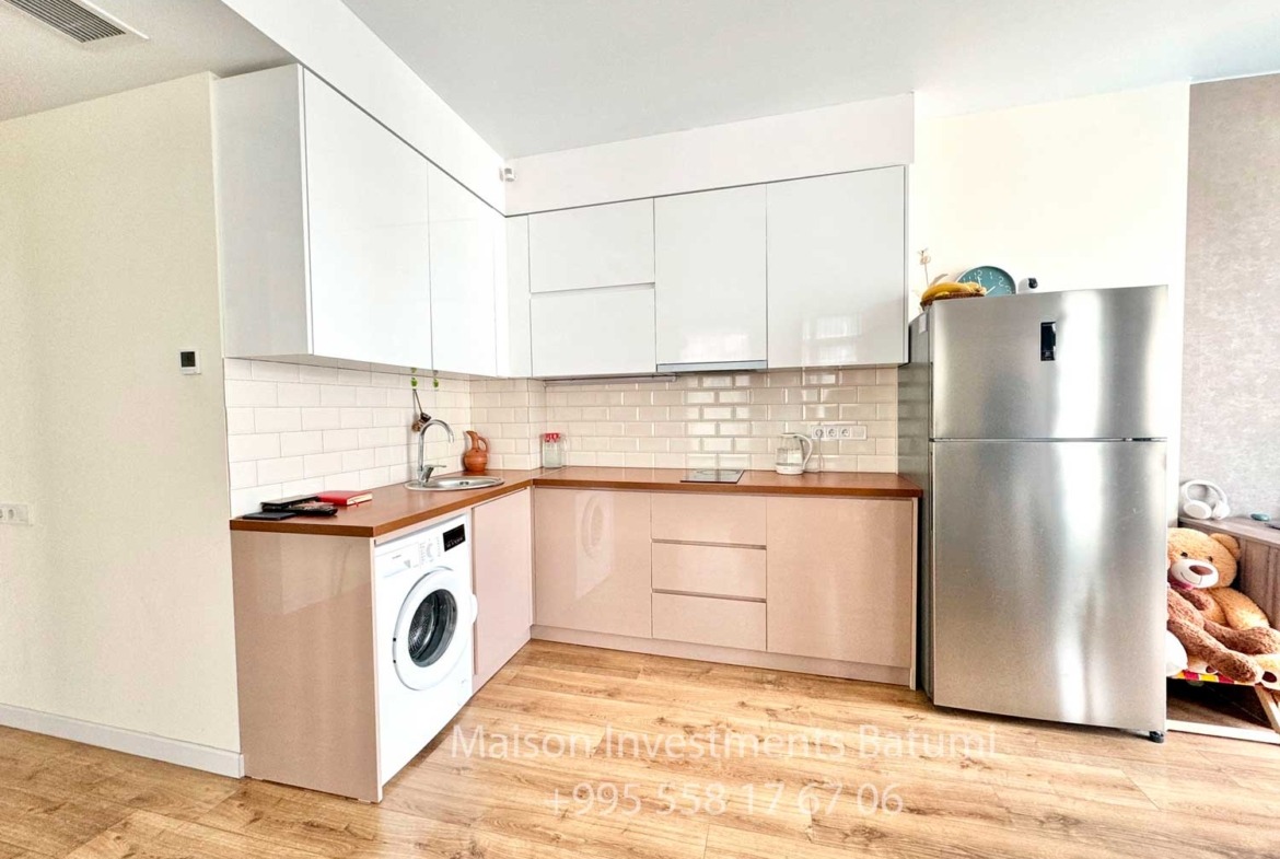 Two room apartment for sale in White sails.