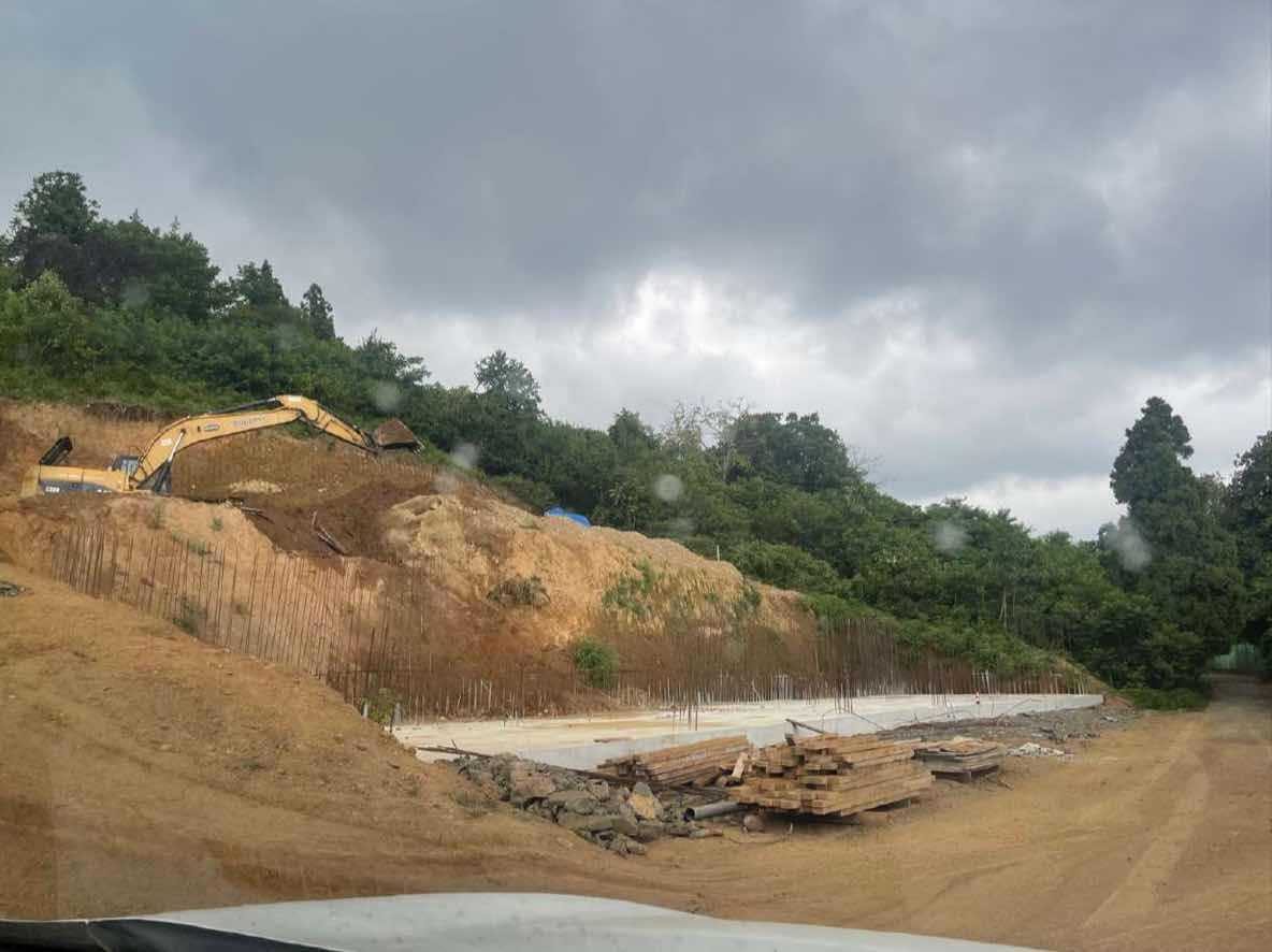 Plot of land in Salibauri