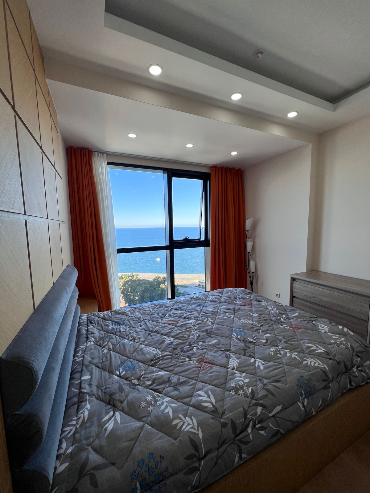 Three rooms apartment for sale in Porta Tower