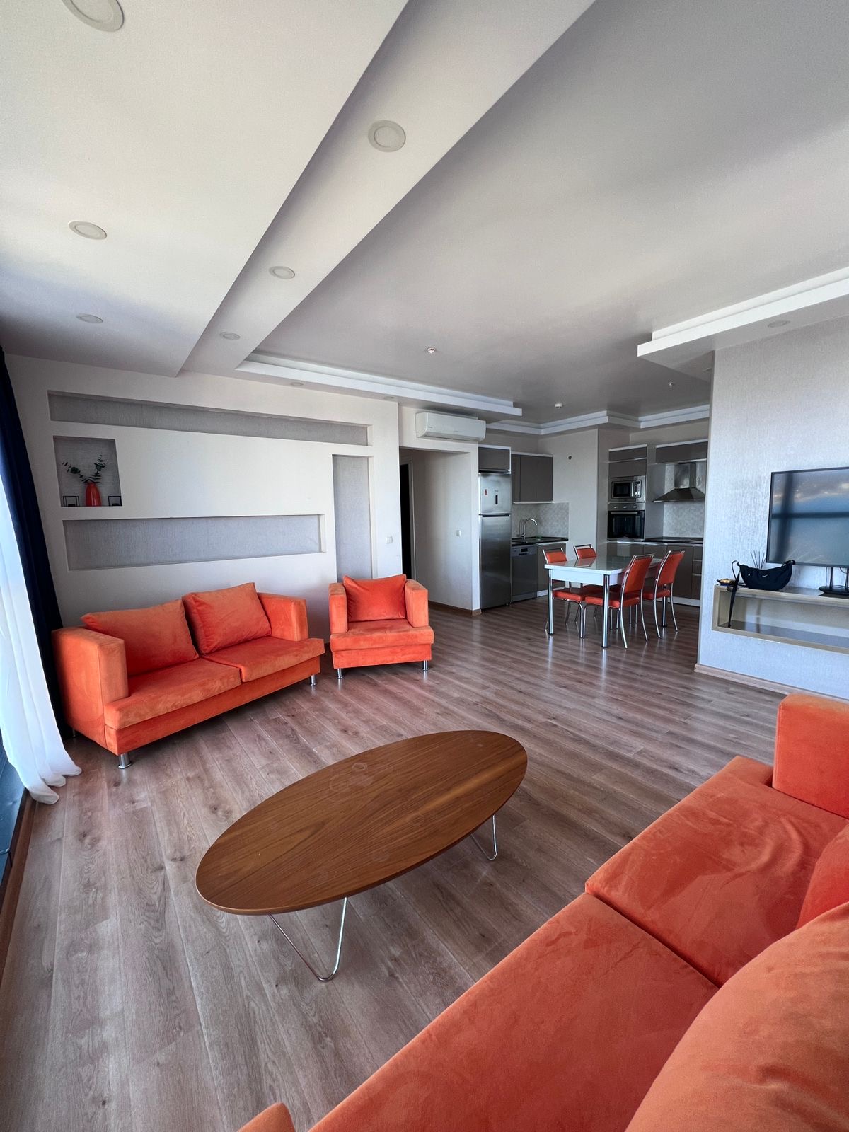 Three rooms apartment for sale in Porta Tower