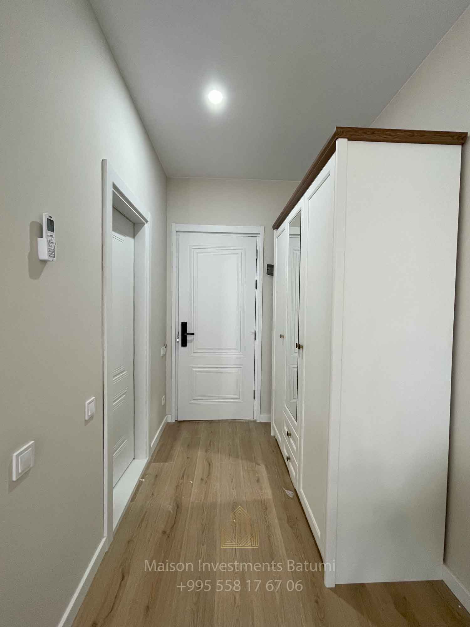 Studio apartment for sale in Steps