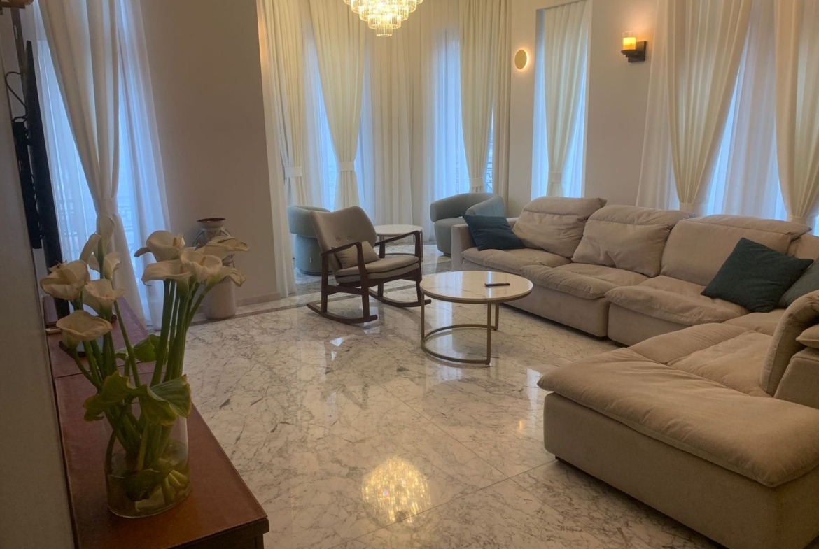 Three rooms apartment in the city center of Batumi