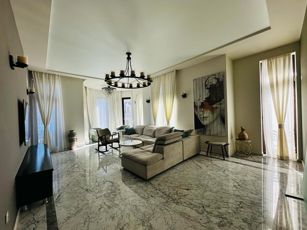 Three rooms apartment in the city center of Batumi