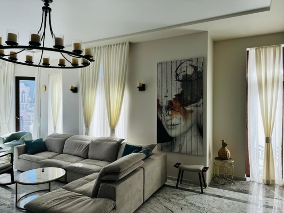 Three rooms apartment in the city center of Batumi