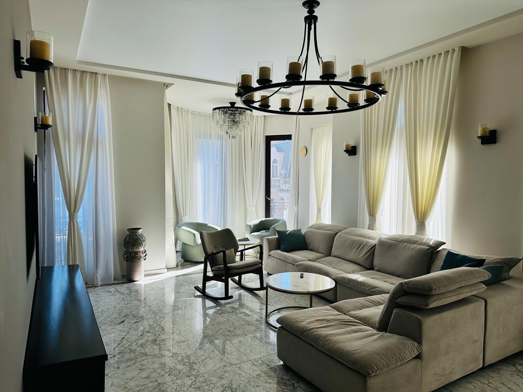 Three rooms apartment in the city center of Batumi