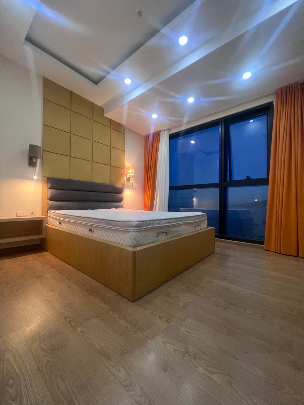 Three rooms apartment for sale in Porta Tower