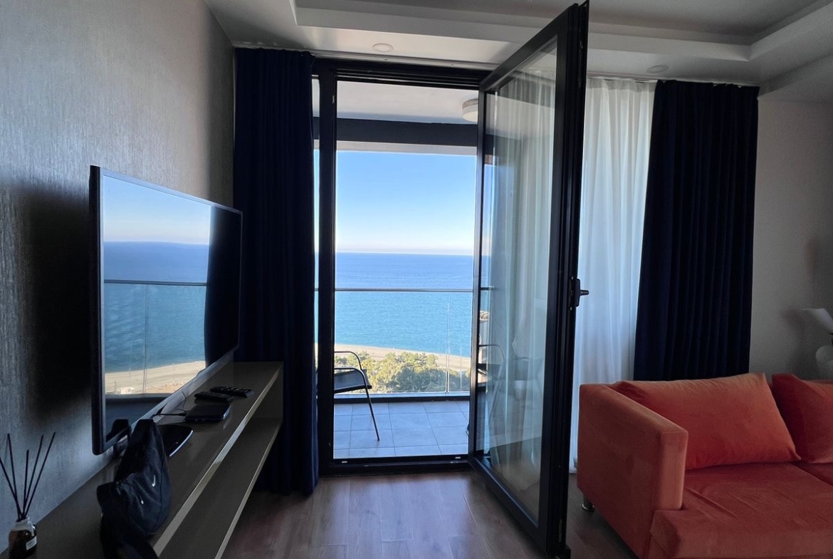 Three rooms apartment for sale in Porta Tower