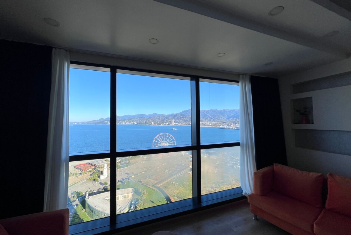 Three rooms apartment for sale in Porta Tower