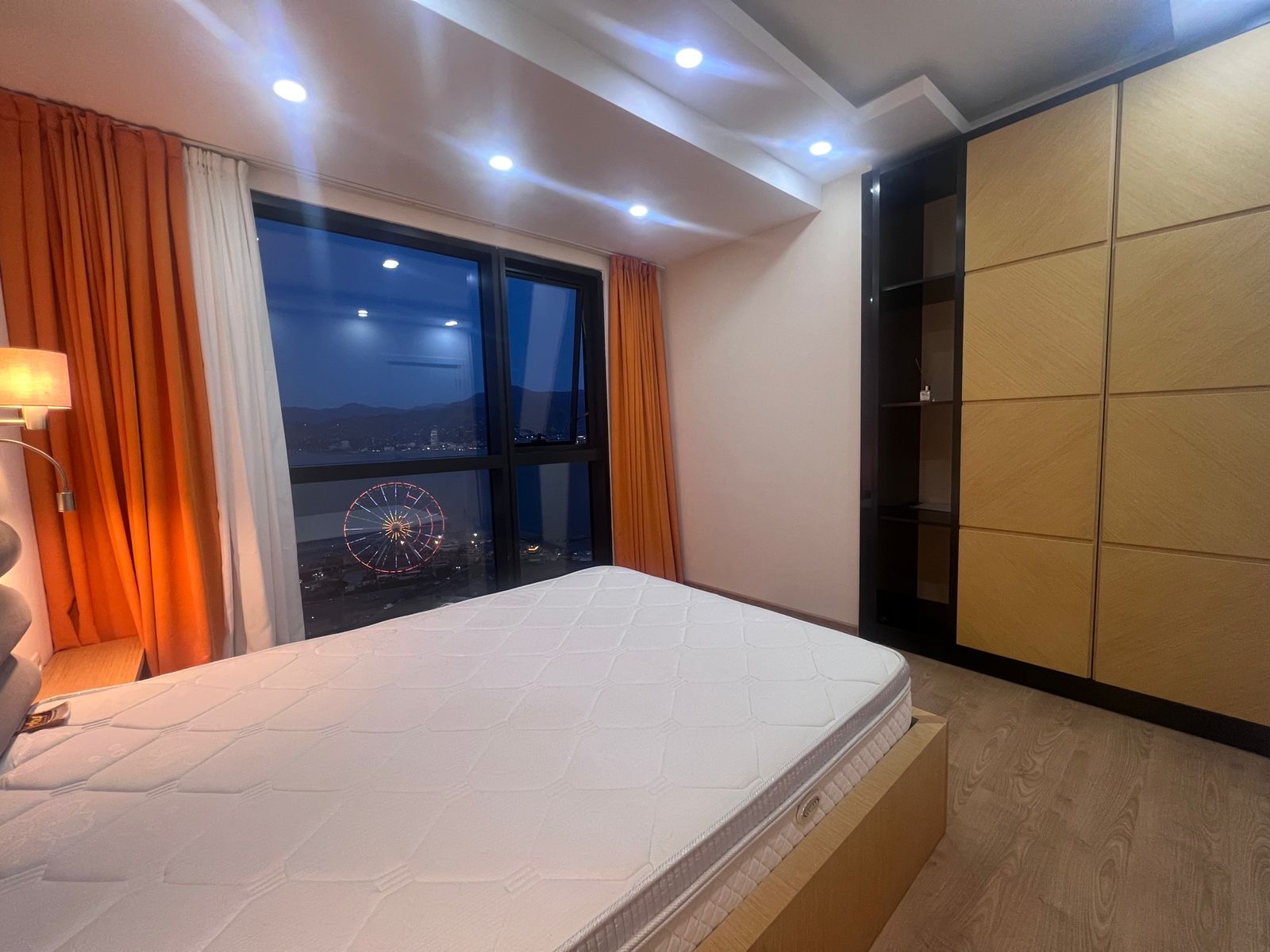 Three rooms apartment for sale in Porta Tower
