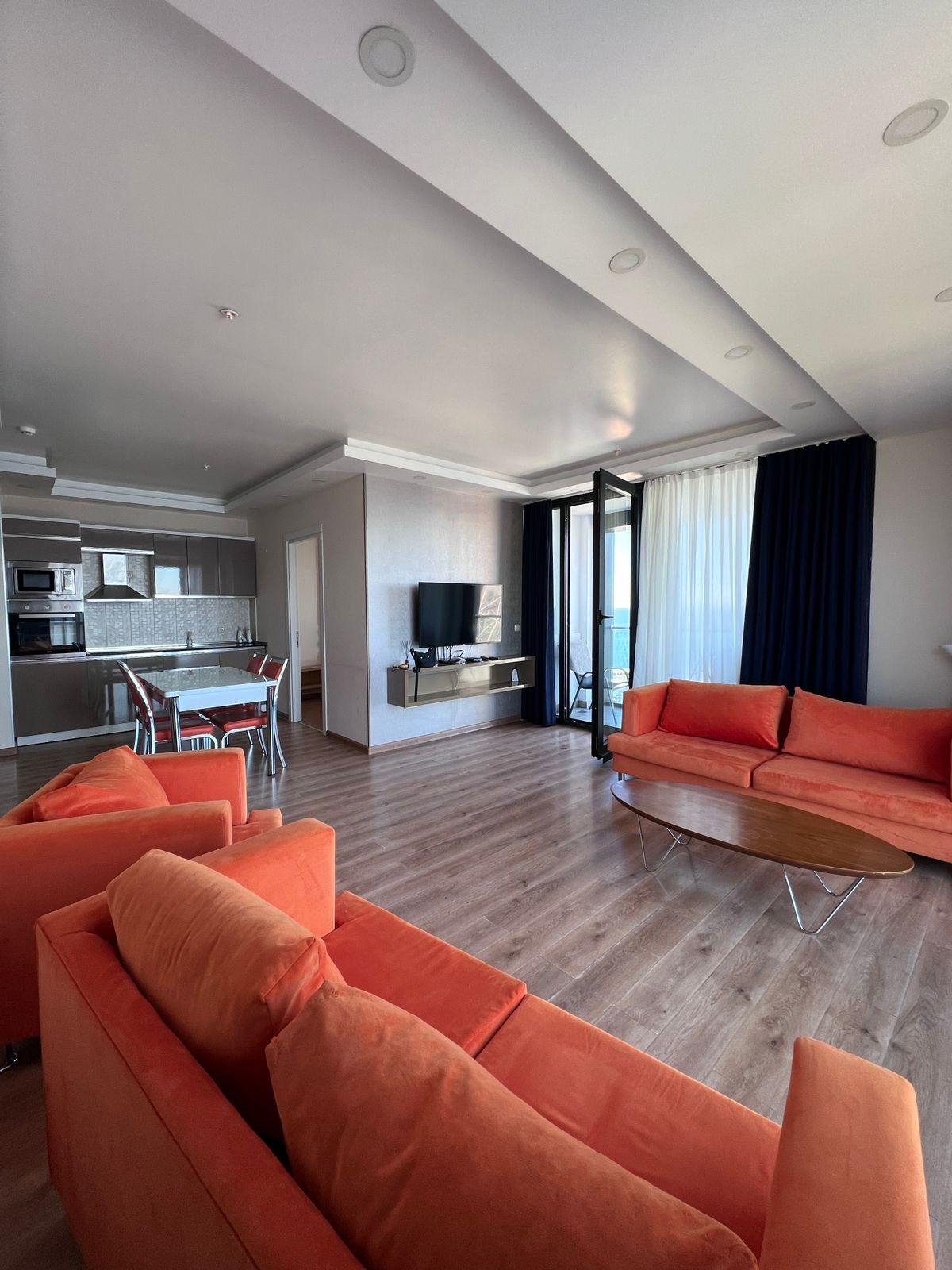 Three rooms apartment for sale in Porta Tower