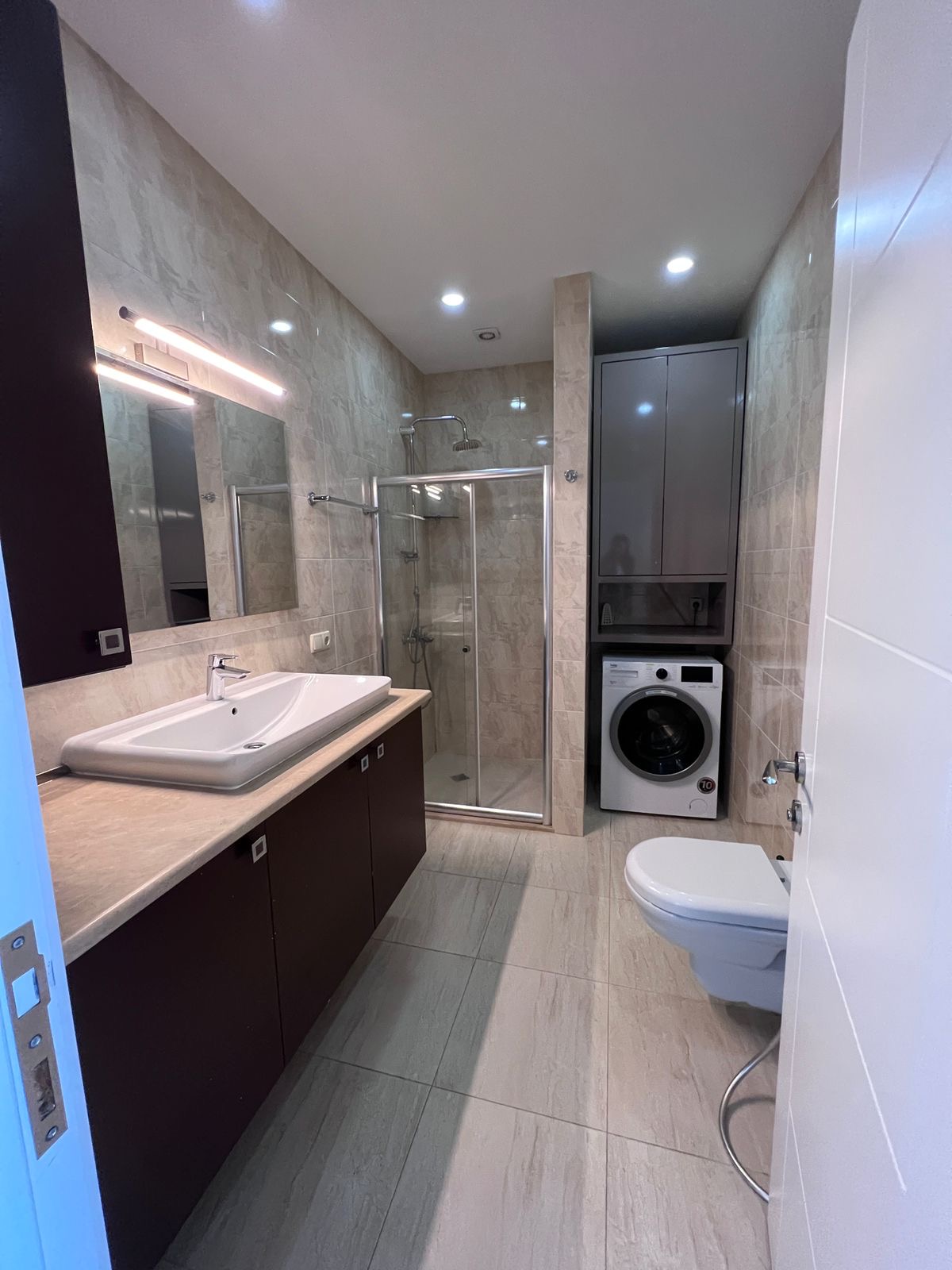 Three rooms apartment for sale in Porta Tower