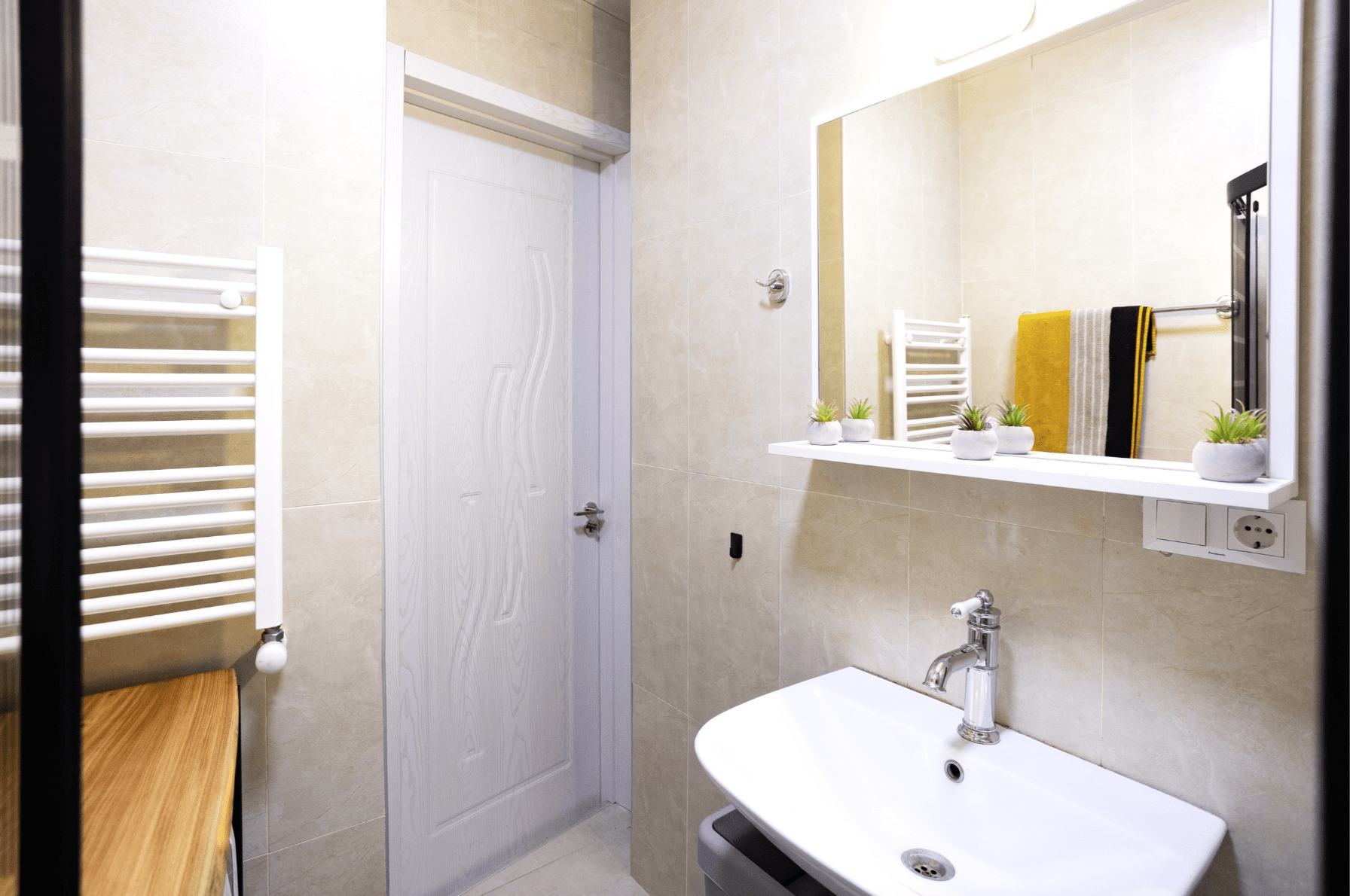 Studio apartment in New Wave