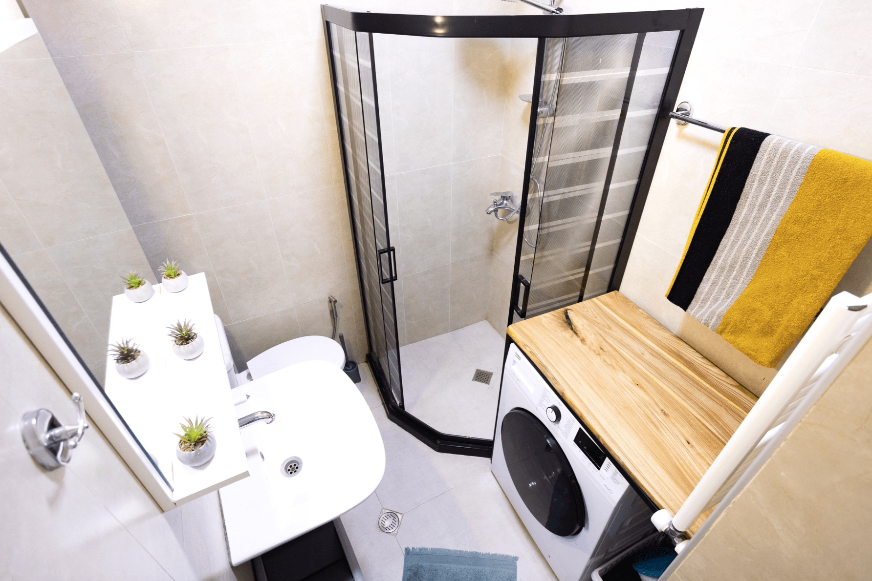 Studio apartment in New Wave