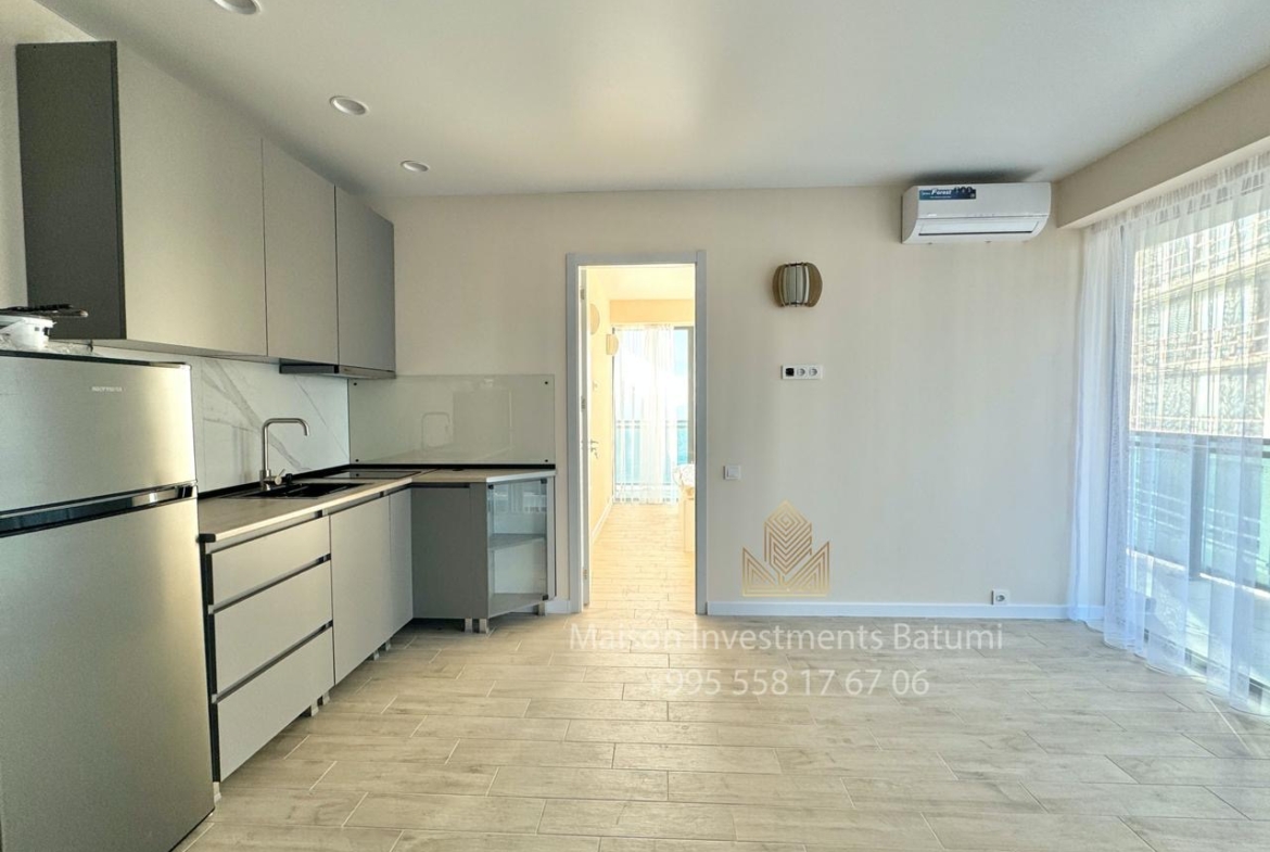 Two rooms apartment in Orbi Beach Tower