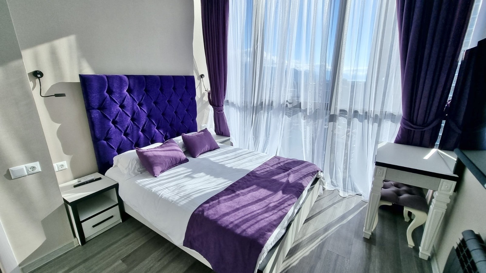 Three room apartment in New Wave