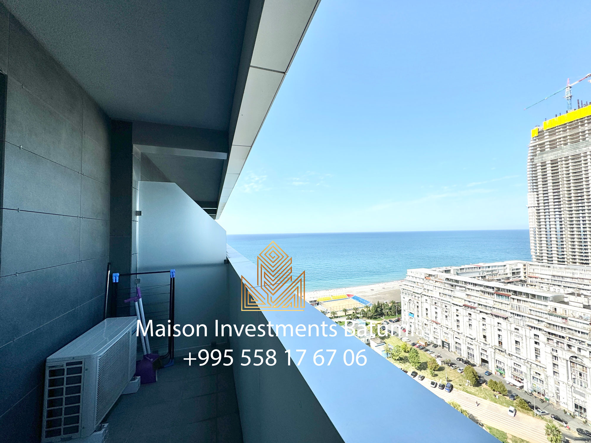 Studio apartment in Alliance Palace