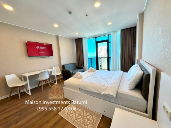 Panoramic studio apartment in Dar Tower