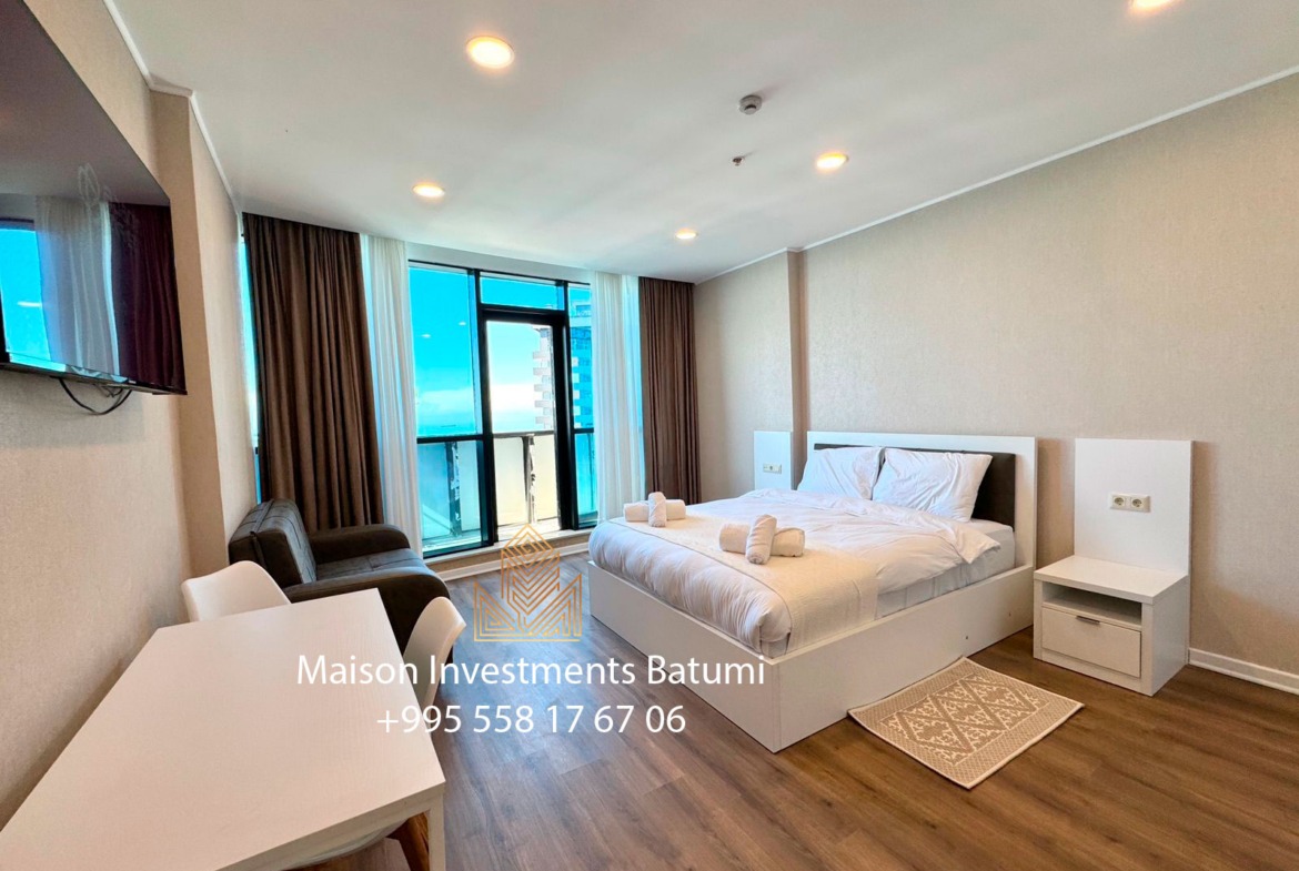 Panoramic studio apartment in Dar Tower
