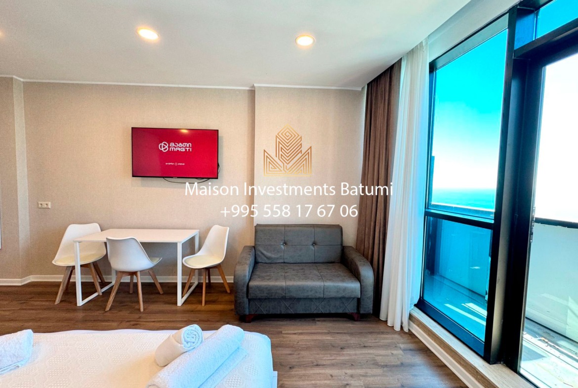 Panoramic studio apartment in Dar Tower