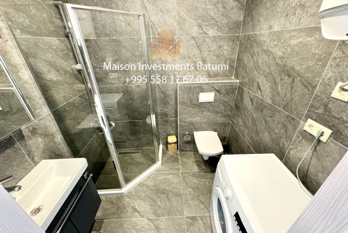 Panoramic studio apartment in Dar Tower