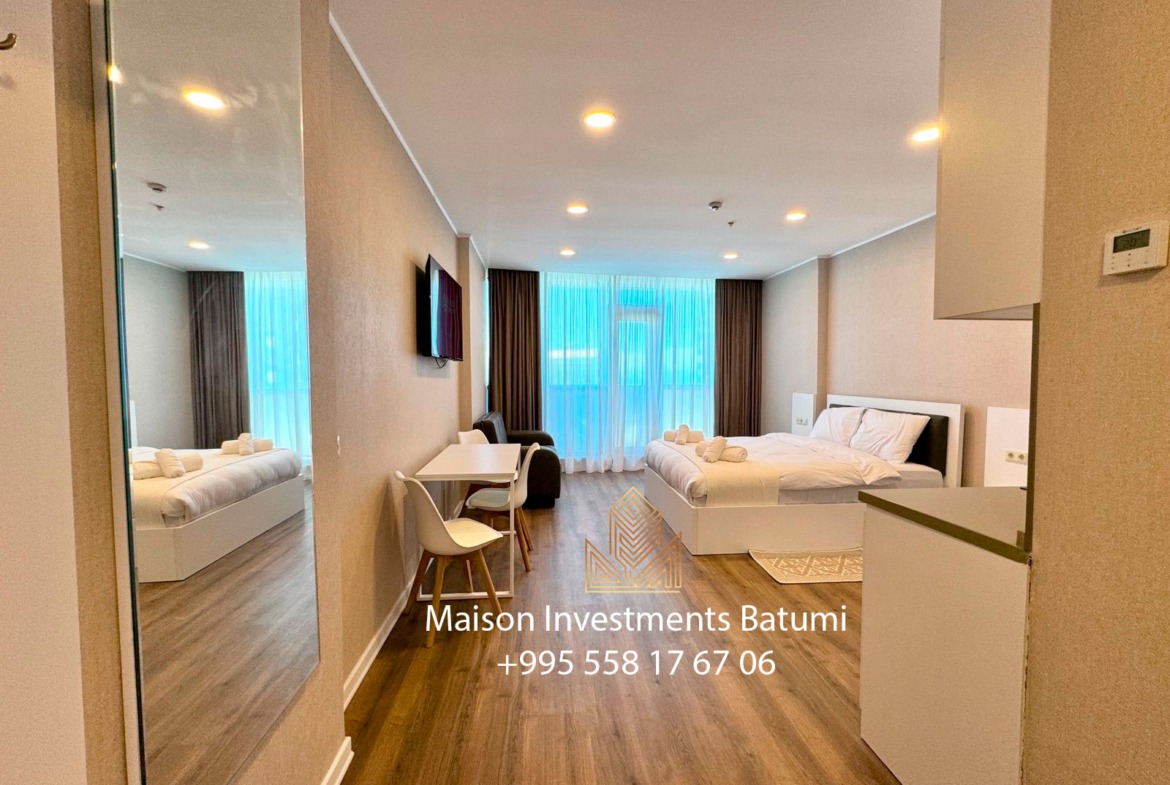 Panoramic studio apartment in Dar Tower