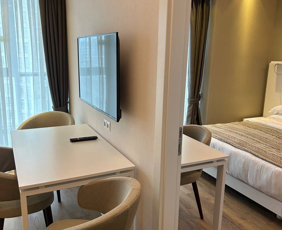 Two rooms apartment in Alliance Palace