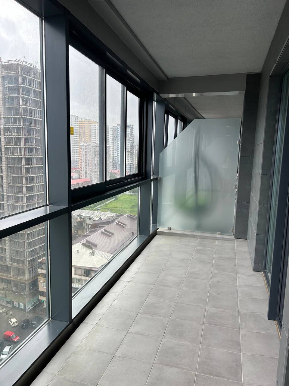 Two rooms apartment in Alliance Palace