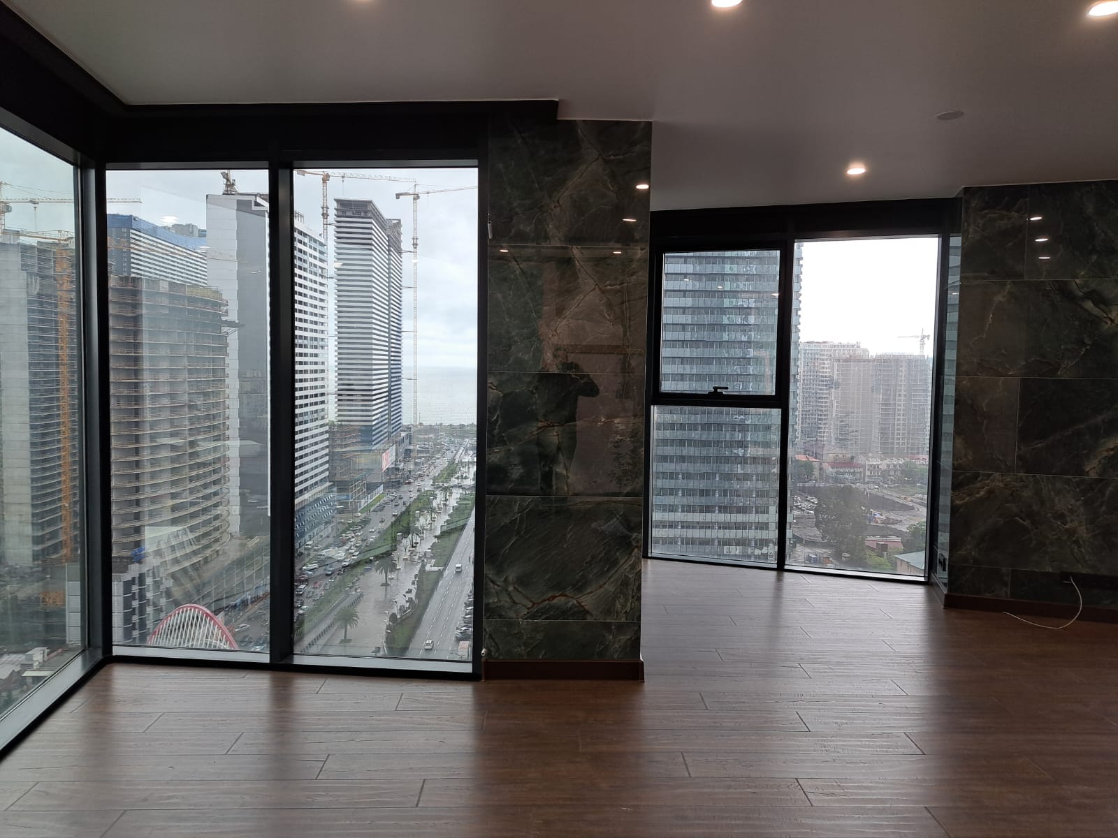 Big apartment for sale in Black Sea Towers