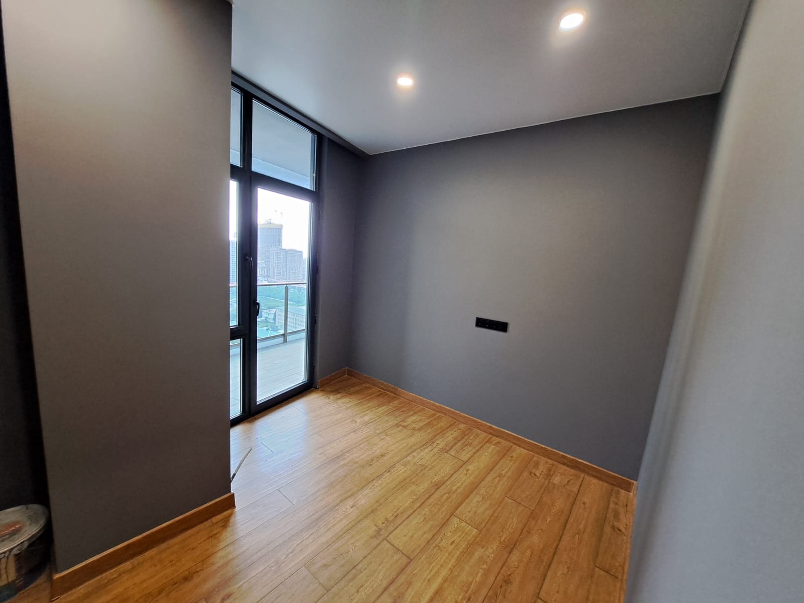 Big apartment for sale in Black Sea Towers