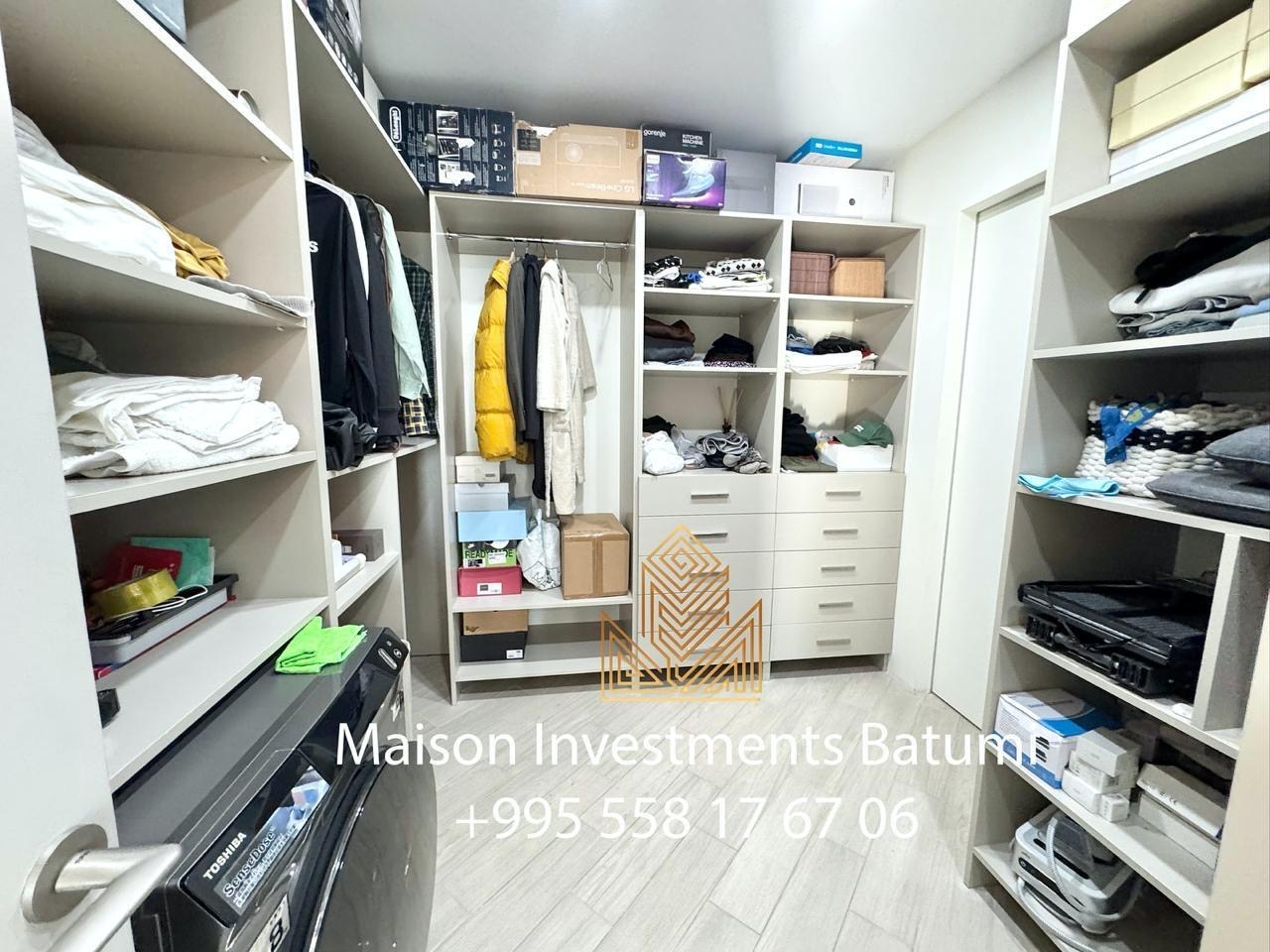 Three rooms apartment in Black sea Towers