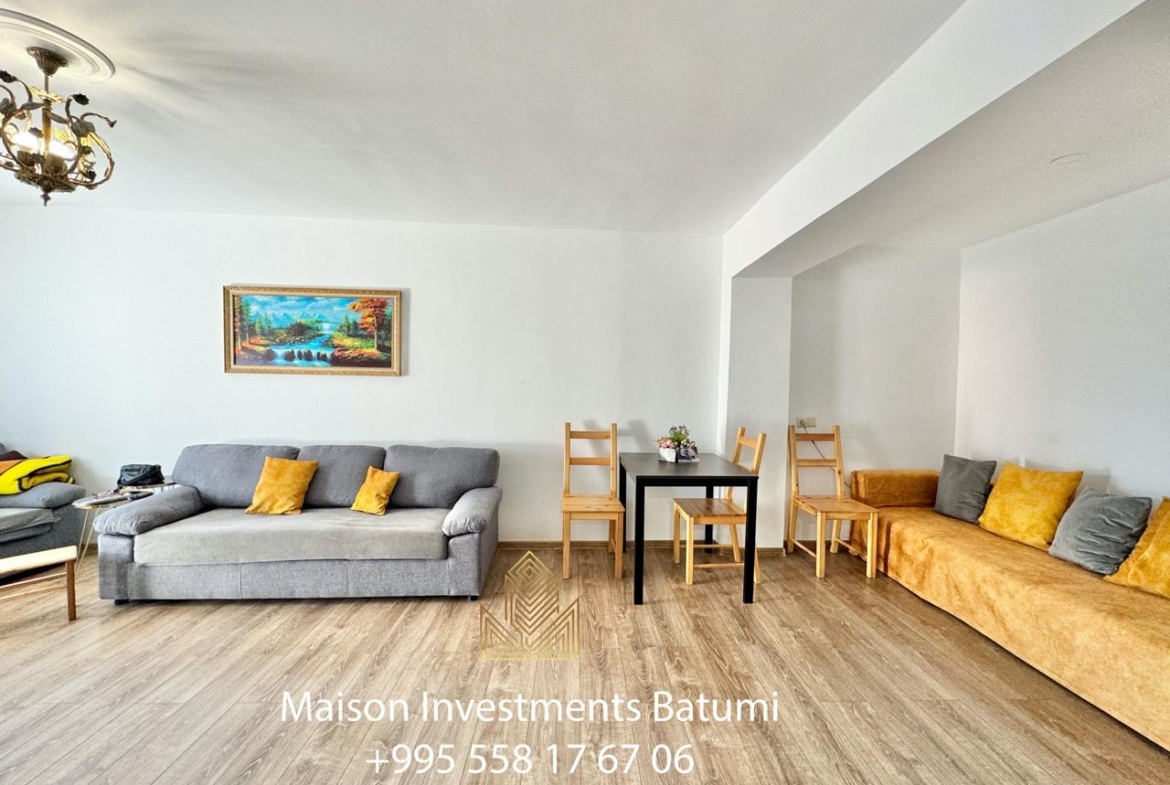 Two rooms apartment in the old city of Batumi