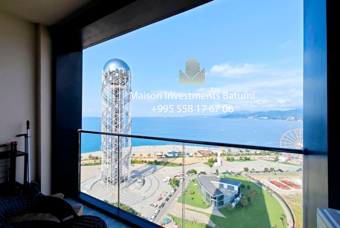 Two rooms apartment in Porta Tower