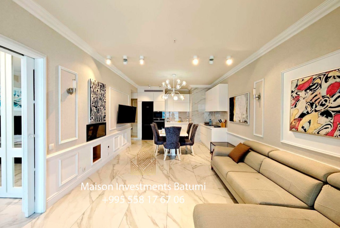 Two rooms apartment in Porta Tower