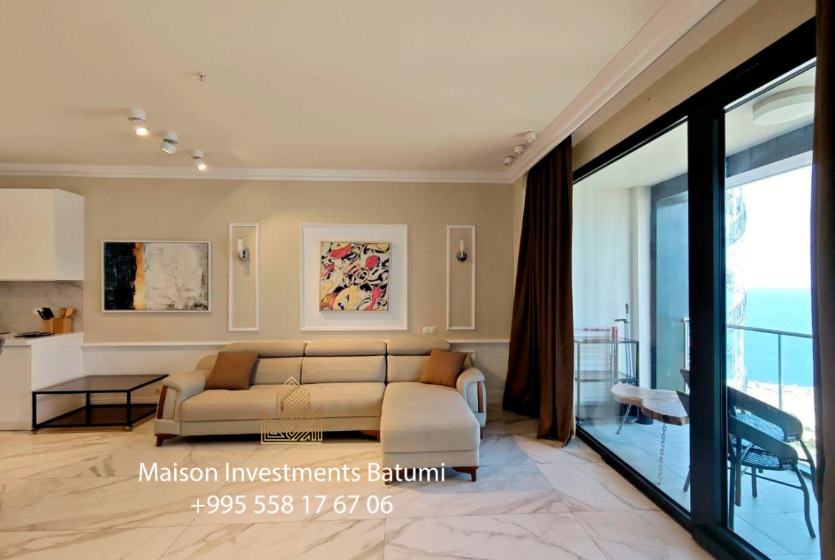 Two rooms apartment in Porta Tower