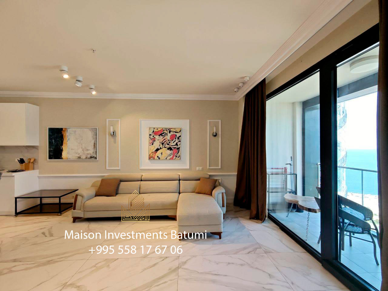 Two rooms apartment in Porta Tower