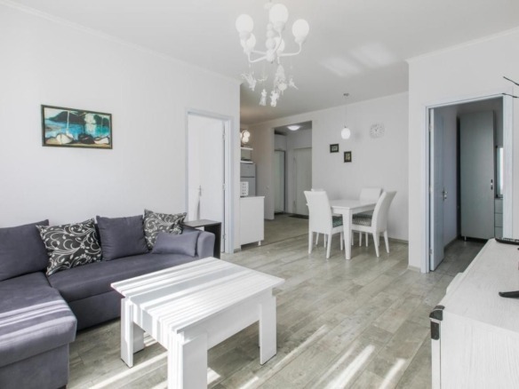 Four rooms apartment in Horizon
